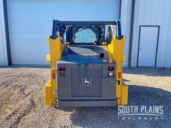 Image of John Deere 317G equipment image 3