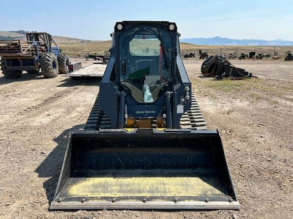 Image of John Deere 317G equipment image 2