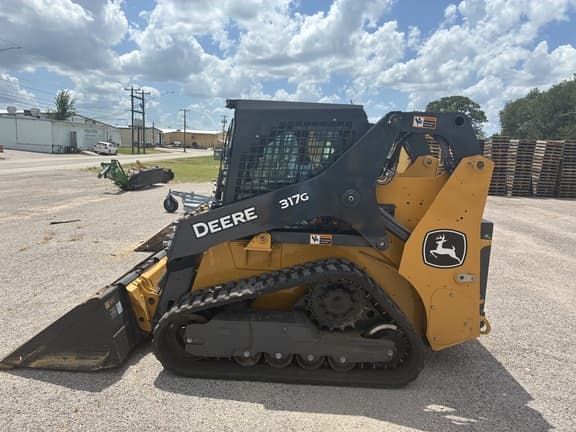 Image of John Deere 317G equipment image 1