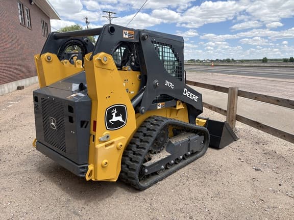 Image of John Deere 317G equipment image 3