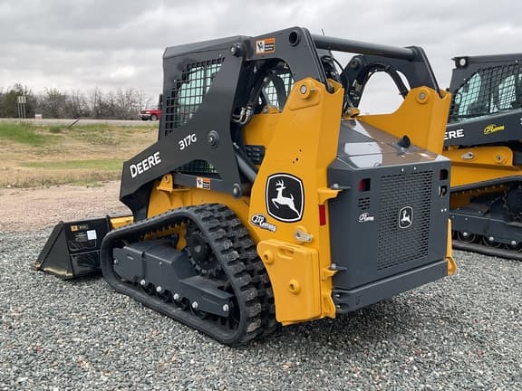 Image of John Deere 317G equipment image 4