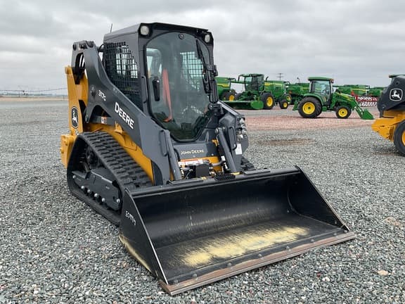 Image of John Deere 317G equipment image 2