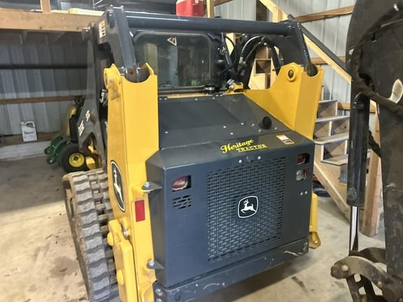 Image of John Deere 317G equipment image 1