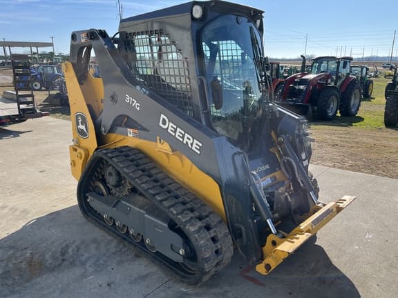 Image of John Deere 317G equipment image 2