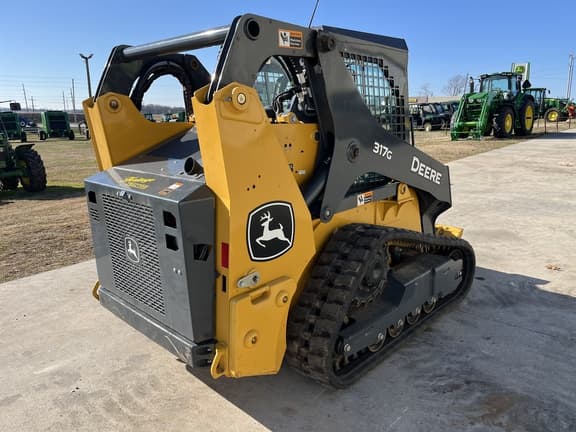 Image of John Deere 317G equipment image 4