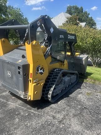 Image of John Deere 317G equipment image 3