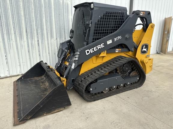 Image of John Deere 317G equipment image 2