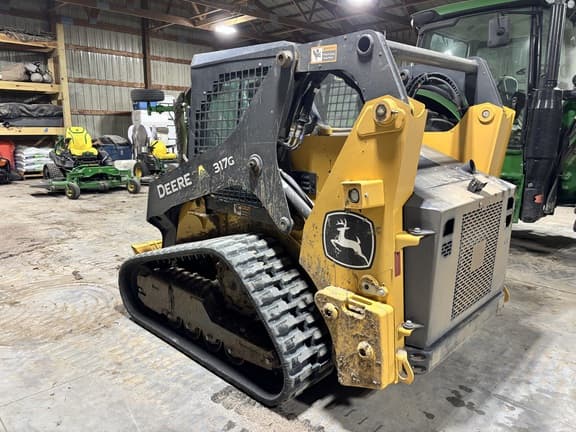 Image of John Deere 317G equipment image 4