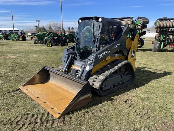 Image of John Deere 317G equipment image 3