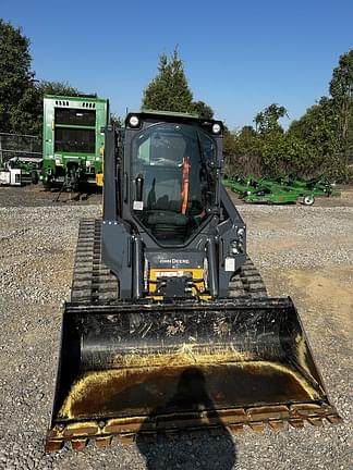 Image of John Deere 317G equipment image 2