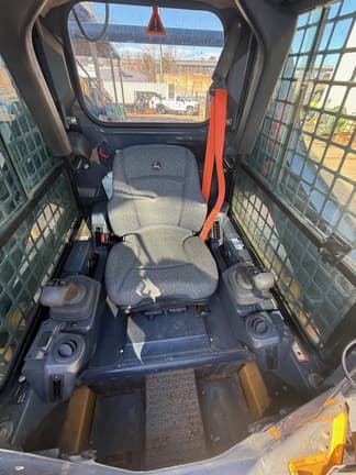 Image of John Deere 317G equipment image 3