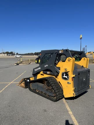 Image of John Deere 317G equipment image 4