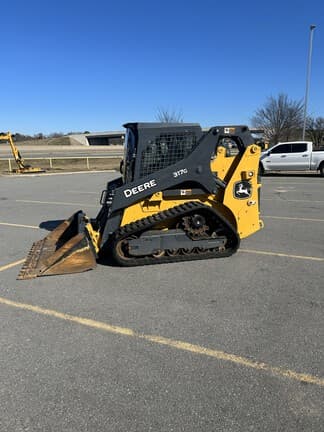 Image of John Deere 317G equipment image 3
