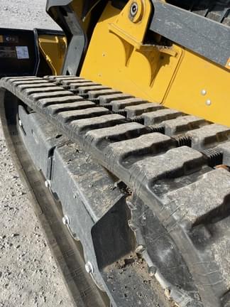 Image of John Deere 317G equipment image 4