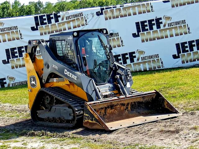 Image of John Deere 317G equipment image 2