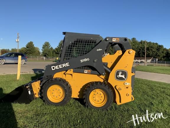 Image of John Deere 318G equipment image 4