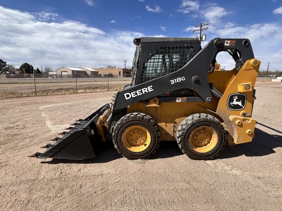Image of John Deere 318G equipment image 1