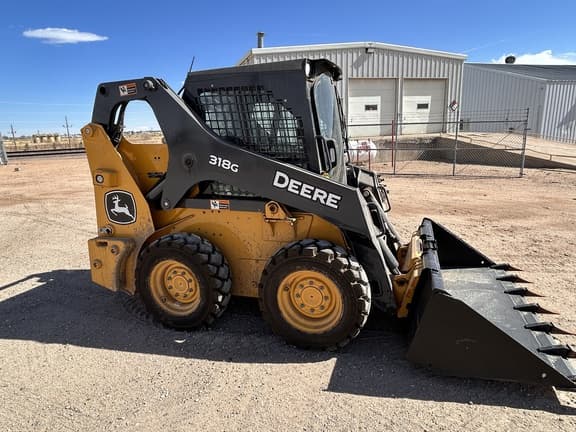 Image of John Deere 318G equipment image 2