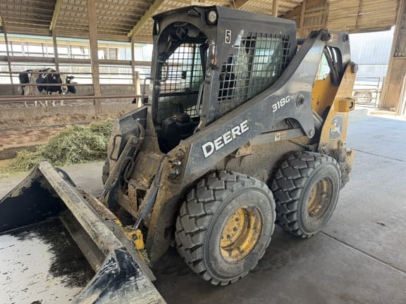 Image of John Deere 318G equipment image 2
