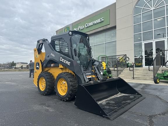 Image of John Deere 318G equipment image 2