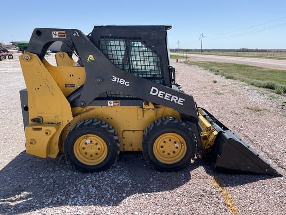 Image of John Deere 318G equipment image 3