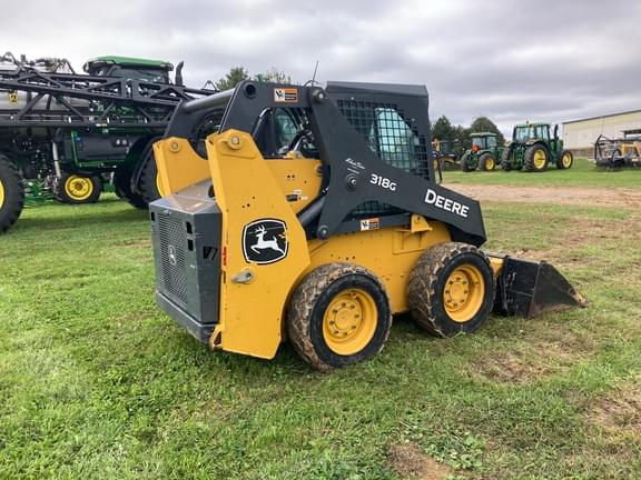 Image of John Deere 318G equipment image 3