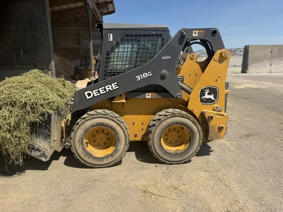 Image of John Deere 318G equipment image 3