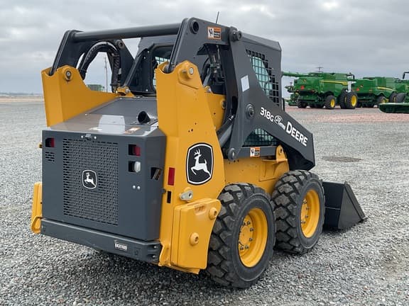 Image of John Deere 318G equipment image 1