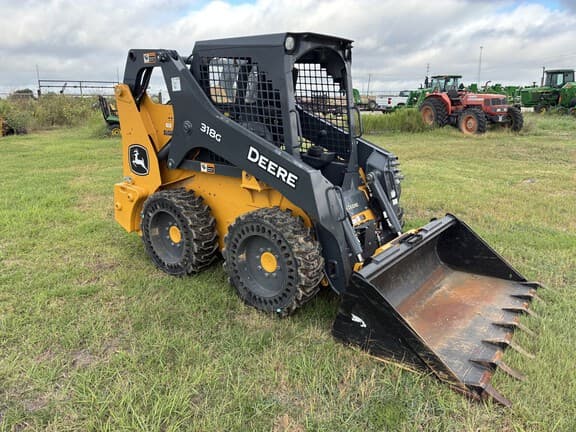 Image of John Deere 318G equipment image 2