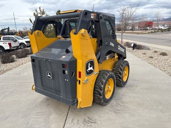 Image of John Deere 318G equipment image 2