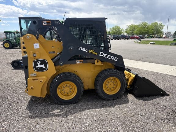 Image of John Deere 318G equipment image 1