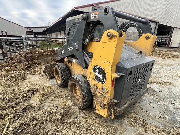 Image of John Deere 318G equipment image 2