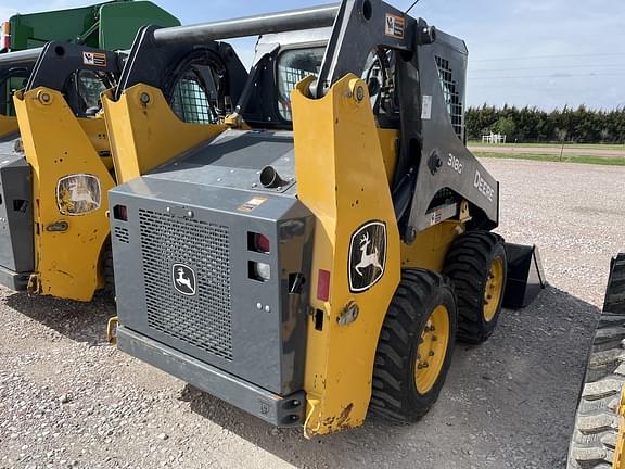 Image of John Deere 318G equipment image 4