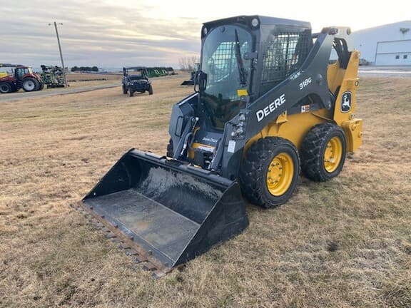 Image of John Deere 318G equipment image 3