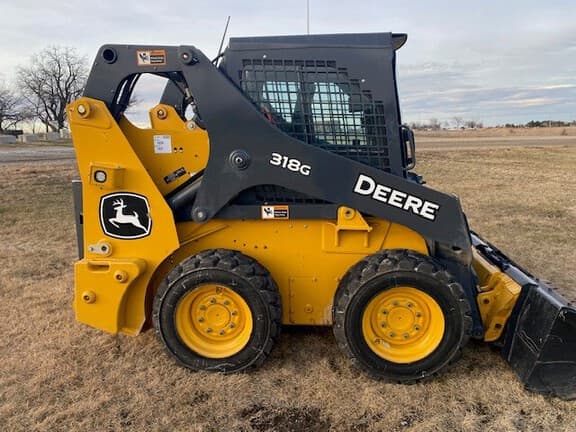 Image of John Deere 318G equipment image 1