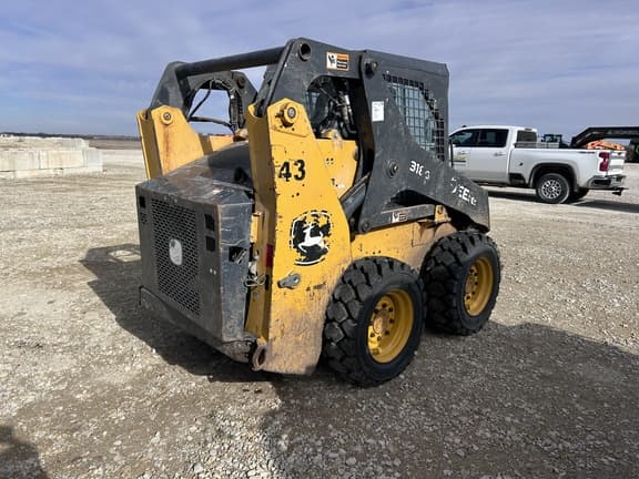Image of John Deere 318G equipment image 3