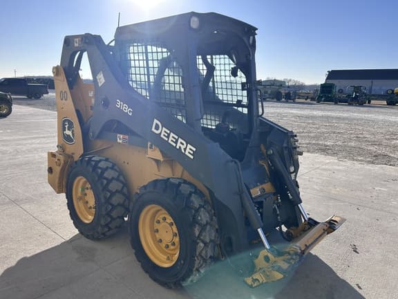 Image of John Deere 318G equipment image 1