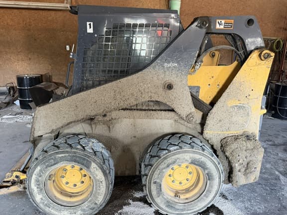 Image of John Deere 318G equipment image 2