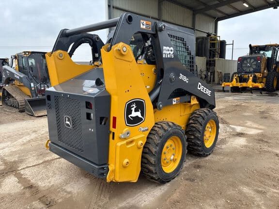 Image of John Deere 318G equipment image 4