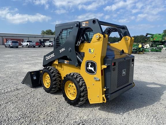 Image of John Deere 318G equipment image 4