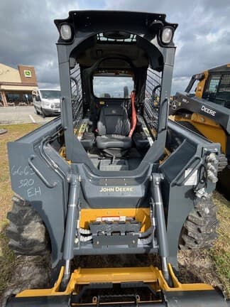 Image of John Deere 320G equipment image 4