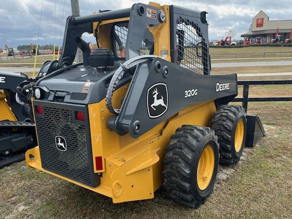 Image of John Deere 320G equipment image 3