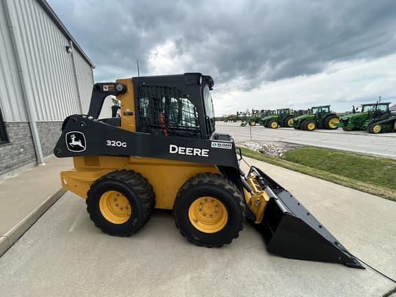 Image of John Deere 320G equipment image 1
