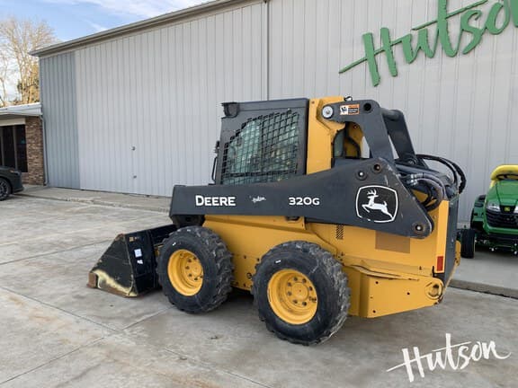 Image of John Deere 320G equipment image 4