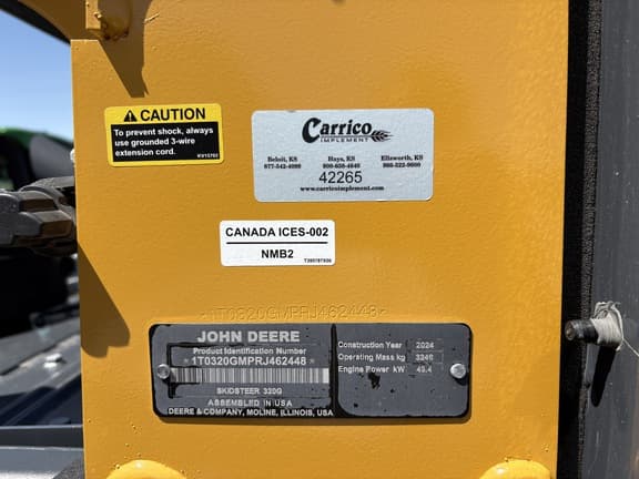 Image of John Deere 320G equipment image 4