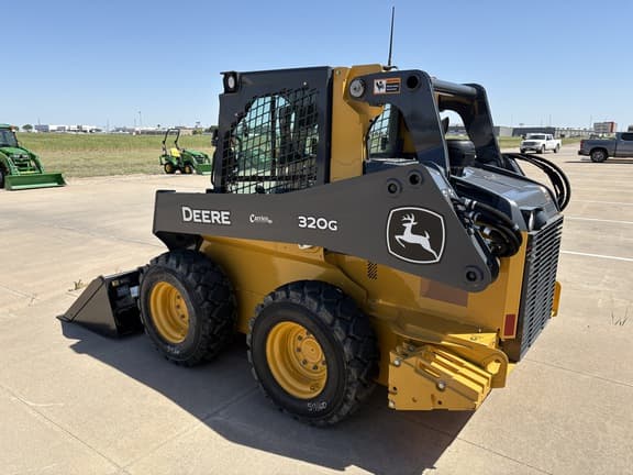 Image of John Deere 320G equipment image 2