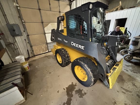 Image of John Deere 320G Primary image