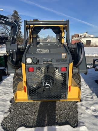 Image of John Deere 320G equipment image 2