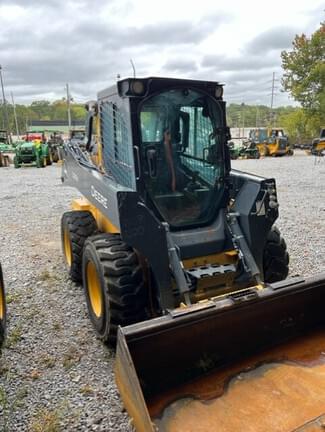 Image of John Deere 320G equipment image 3