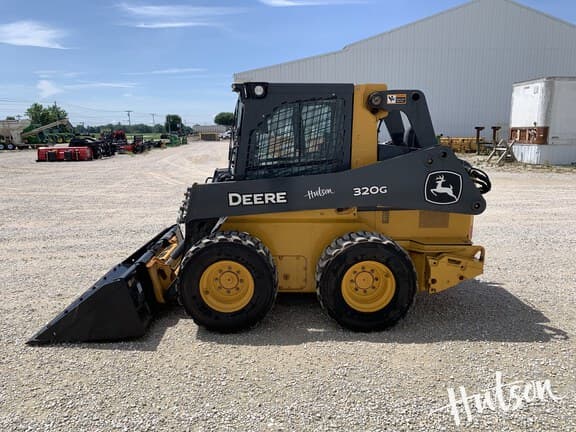 Image of John Deere 320G equipment image 3